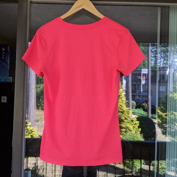 Nike Bright Pink Shirt - Picture 2 of 6